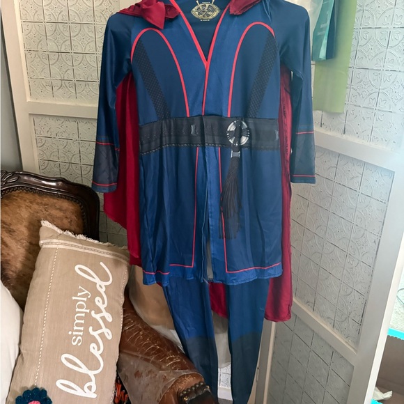 Dr Strange Costume for kids size Medium - Picture 9 of 9